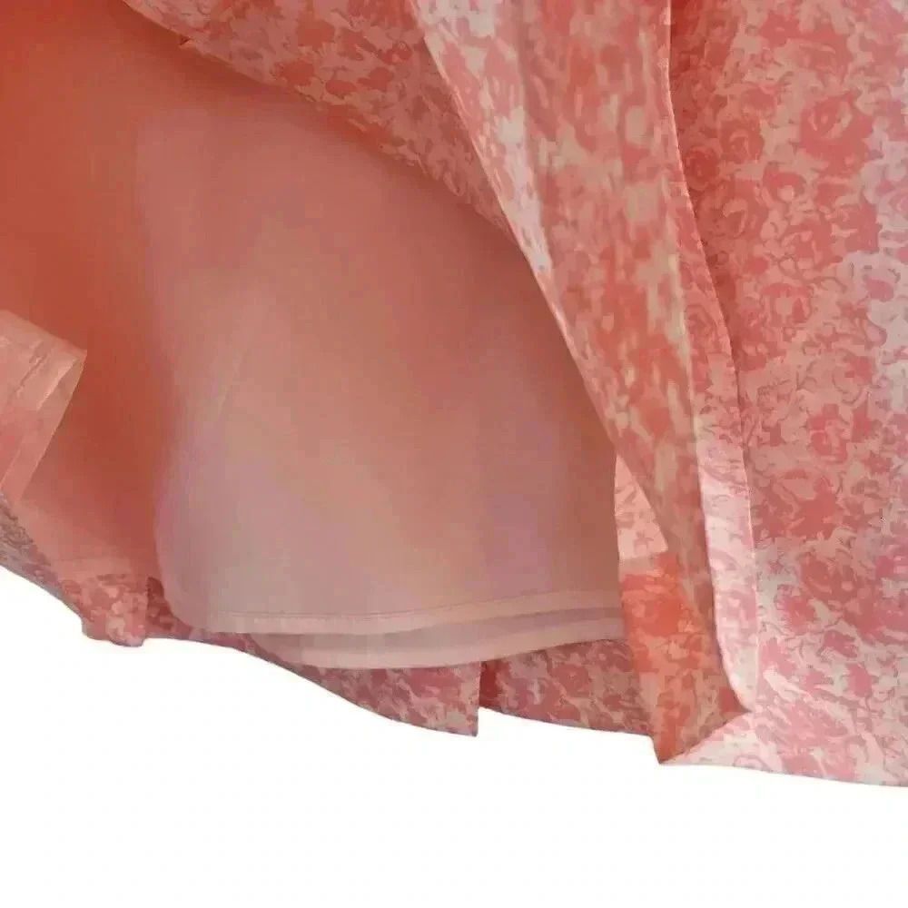 Banana Republic Women's Pink Floral Silk Lined A-Line Skirt - Picture 5 of 12